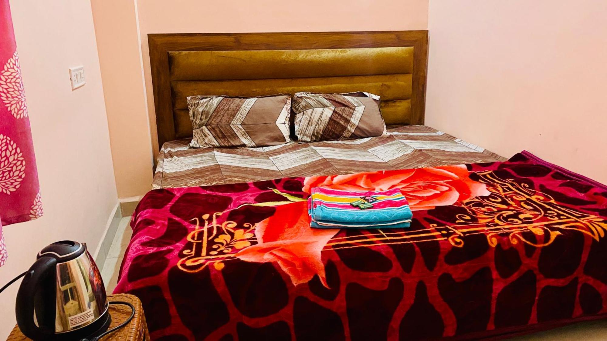 Deviksha Home Stay Ujjain Exterior photo